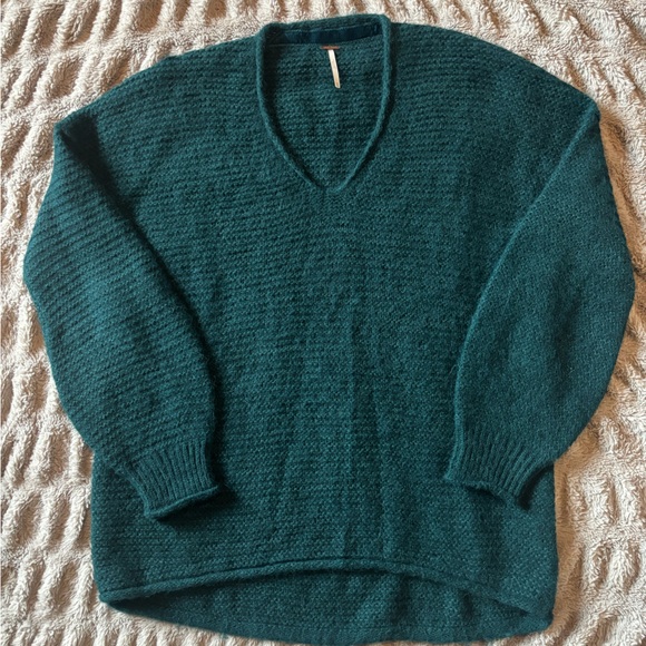 Free People Teal Alpaca Blend V-Neck Oversized Knit Sweater Medium - Picture 2 of 9
